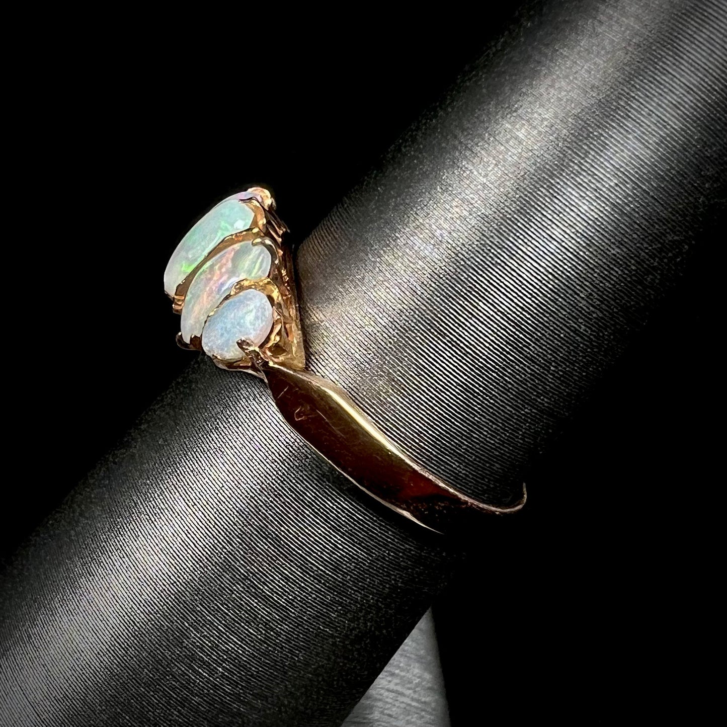 Florence | Edwardian Opal Ring in 18k Gold, c.1910's